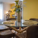 Le Soleil D Or A 10 Minutes De Nigloland Apartament *